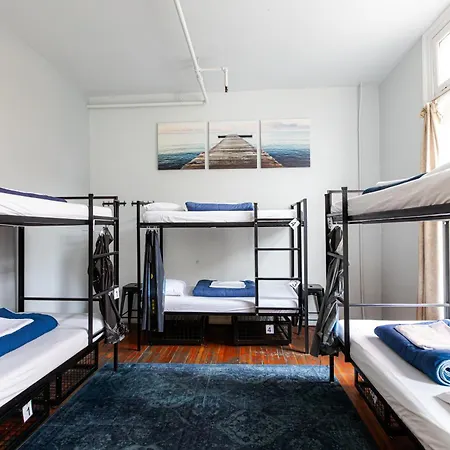 The Cambie Hostel Gastown-2